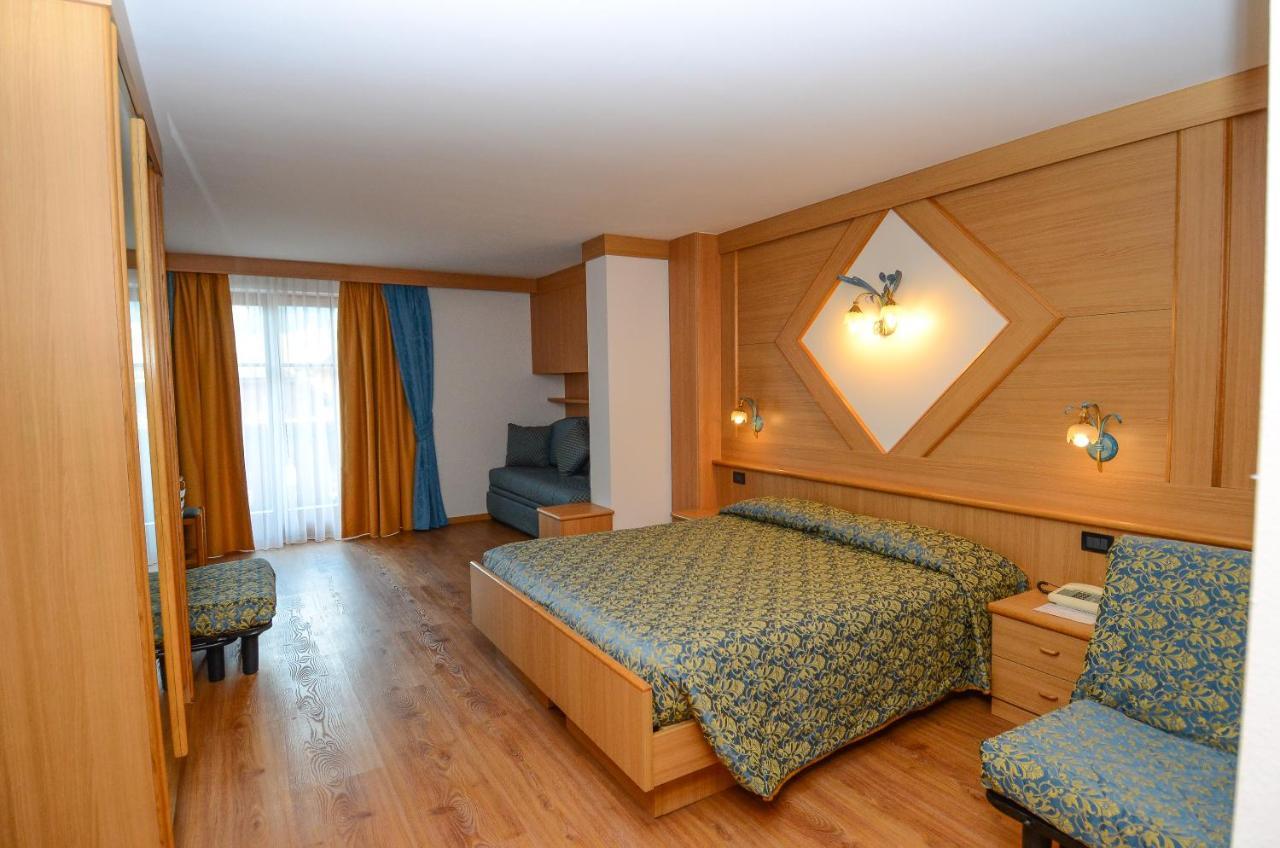 Hotel Stella Alpina โมเอนา ภายนอก รูปภาพ