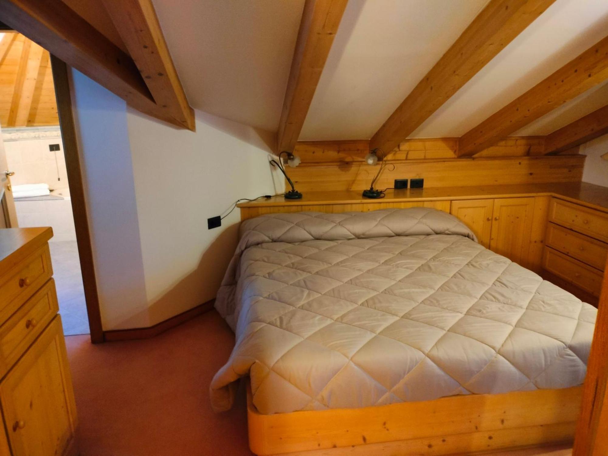 Hotel Stella Alpina โมเอนา ภายนอก รูปภาพ